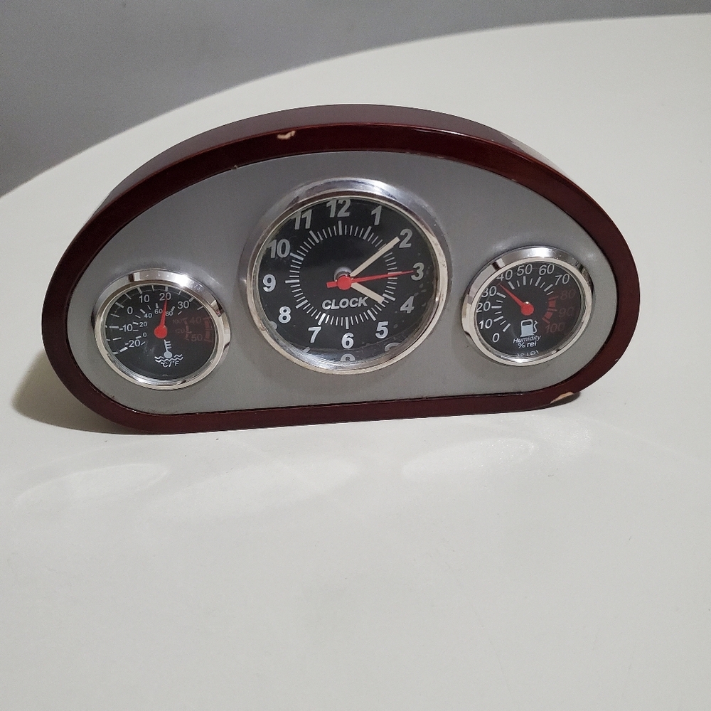 Wellgain Dashbord Style Desktop Clock